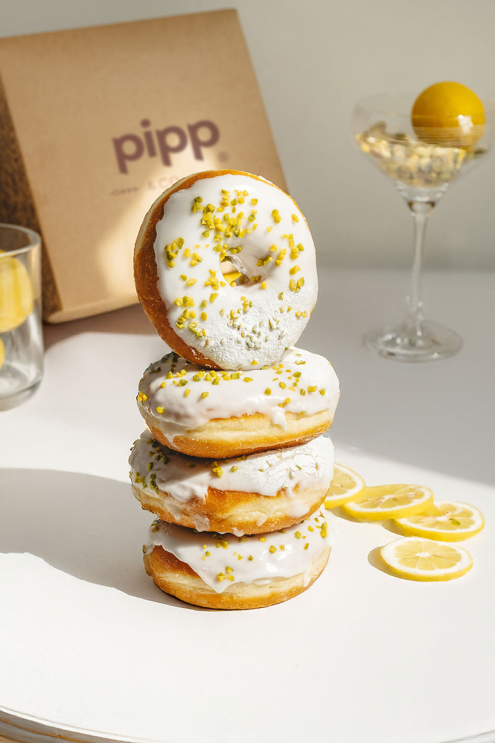 Vegan lemon doughnuts